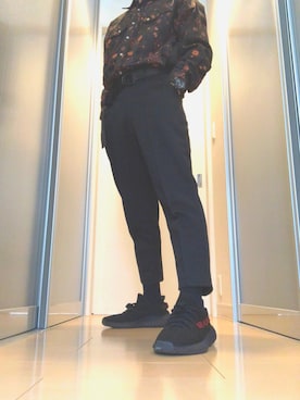 「HYKE（ハイク）のアイテム（スラックス）」を使った、o4kunさん（メンズ・169cm）の春コーディネート