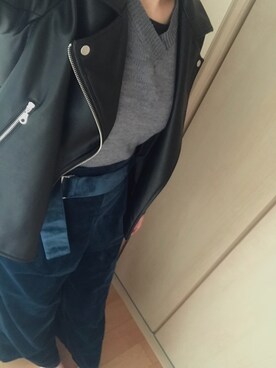 「水色」｜「アイテム（ライダースジャケット）」を使った、RikUさん（レディース・158cm）の冬コーディネート