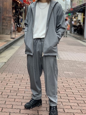 「OURET（オーレット）のアイテム（パンツ）」を使った、kantaさん（メンズ・165cm）の夏コーディネート