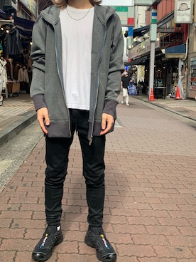 「B'2nd（ビーセカンド）のアイテム（パーカー）」を使った、kantaさん（メンズ・165cm）の秋コーディネート