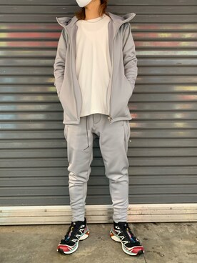 「OURET（オーレット）のアイテム（パンツ）」を使った、kantaさん（メンズ・165cm）の秋コーディネート