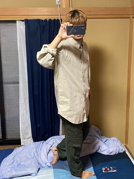 「go slow caravan（ゴースローキャラバン）のアイテム（カーゴパンツ）」を使った、てっぺいさん（メンズ・178cm）の夏コーディネート