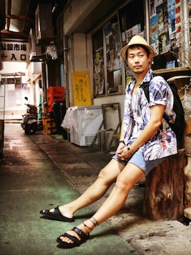 「Desigual（デシグアル）のアイテム（トップス）」を使った、Leoさん（メンズ・170cm）の夏コーディネート