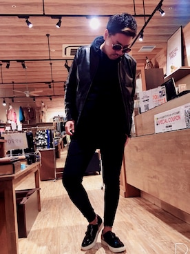 「HVC（エイチブイシー）のアイテム（パンツ）」を使った、GRAND GLOBALアウトレットさん（メンズ・175cm）の秋コーディネート