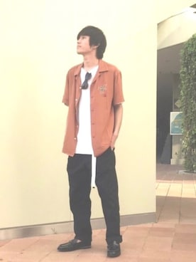 「HVC（エイチブイシー）のアイテム（パンツ）」を使った、GRAND GLOBALアウトレットさん（メンズ・180cm）の春コーディネート