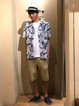 「HVC（エイチブイシー）のアイテム（スリッポン）」を使った、GRAND GLOBALアウトレットさん（メンズ・180cm）の夏コーディネート