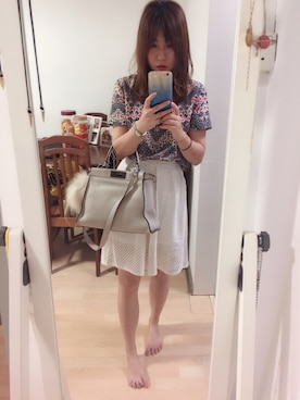 「FENDI」｜「アイテム（スリッポン）」を使った、T i n a.さん（レディース・166cm）の春コーディネート