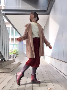 「白ニット」｜「アイテム（ムートンコート）」を使った、もちさん（レディース・167cm）の冬コーディネート