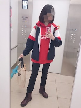 「UNIQLO（ユニクロ）のWOMEN ウルトラストレッチジーンズ（デニムパンツ）」を使った、もちさん（レディース・167cm）の春コーディネート