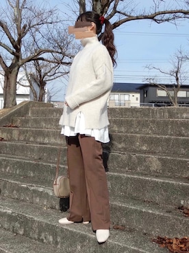 「one after another NICE CLAUP（ワンアフターアナザーナイスクラップ）のアイテム（スラックス、ブラウン系）」を使った、お月 ⸝⋆さん（レディース・160cm）の冬コーディネート