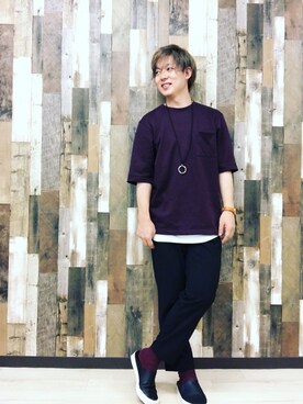 「GU（ジーユー）のアイテム（Tシャツ/カットソー、パープル系）」を使った、takahiroshishidoさん（メンズ・170cm）の夏コーディネート