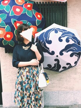 「UNIQLO（ユニクロ）のWOMEN レーヨンエアリーブラウス（長袖）（シャツ/ブラウス、ブルー系）」を使った、miさん（レディース・164cm）の冬コーディネート