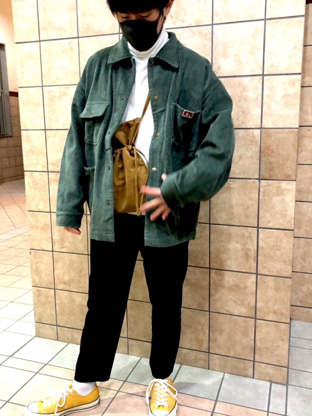 「INHERITの【bendavis/ベンデイビス】 corduroy coverall（ブルゾン、パープル系）」を使った、shimoreiさん（メンズ・165cm）の冬コーディネートの1枚目の写真