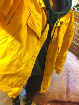 「Bershka（ベルシュカ）のアイテム（デニムジャケット、イエロー系）」を使った、ひひひさん（レディース・153cm）の秋コーディネート