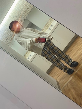 「GU（ジーユー）のアイテム（スウェット、ベージュ系）」を使った、ひひひさん（レディース・153cm）の秋コーディネート