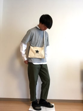 「CONVERSE TOKYO（コンバーストウキョウ）のアイテム（ショルダーバッグ）」を使った、キノピーさん（メンズ・174cm）の春コーディネート