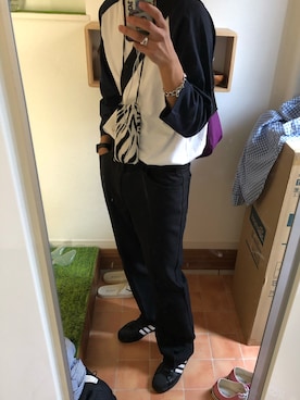 「ラグランTシャツ」｜「アイテム（スラックス）」を使った、ittoさん（メンズ・180cm）の冬コーディネート