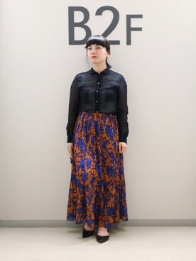 sayuri maedaさんの「プリーツヘムフレアスカート」を使ったコーディネート
