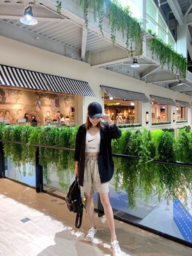 「GUCCI（グッチ）のアイテム（帽子、ブラック系）」を使った、Yumiゆみさん（レディース・159cm）の春コーディネート