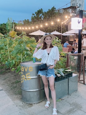 「CHANEL（シャネル）のアイテム（バッグ、ブラック系）」を使った、Yumiゆみさん（レディース・159cm）の夏コーディネート