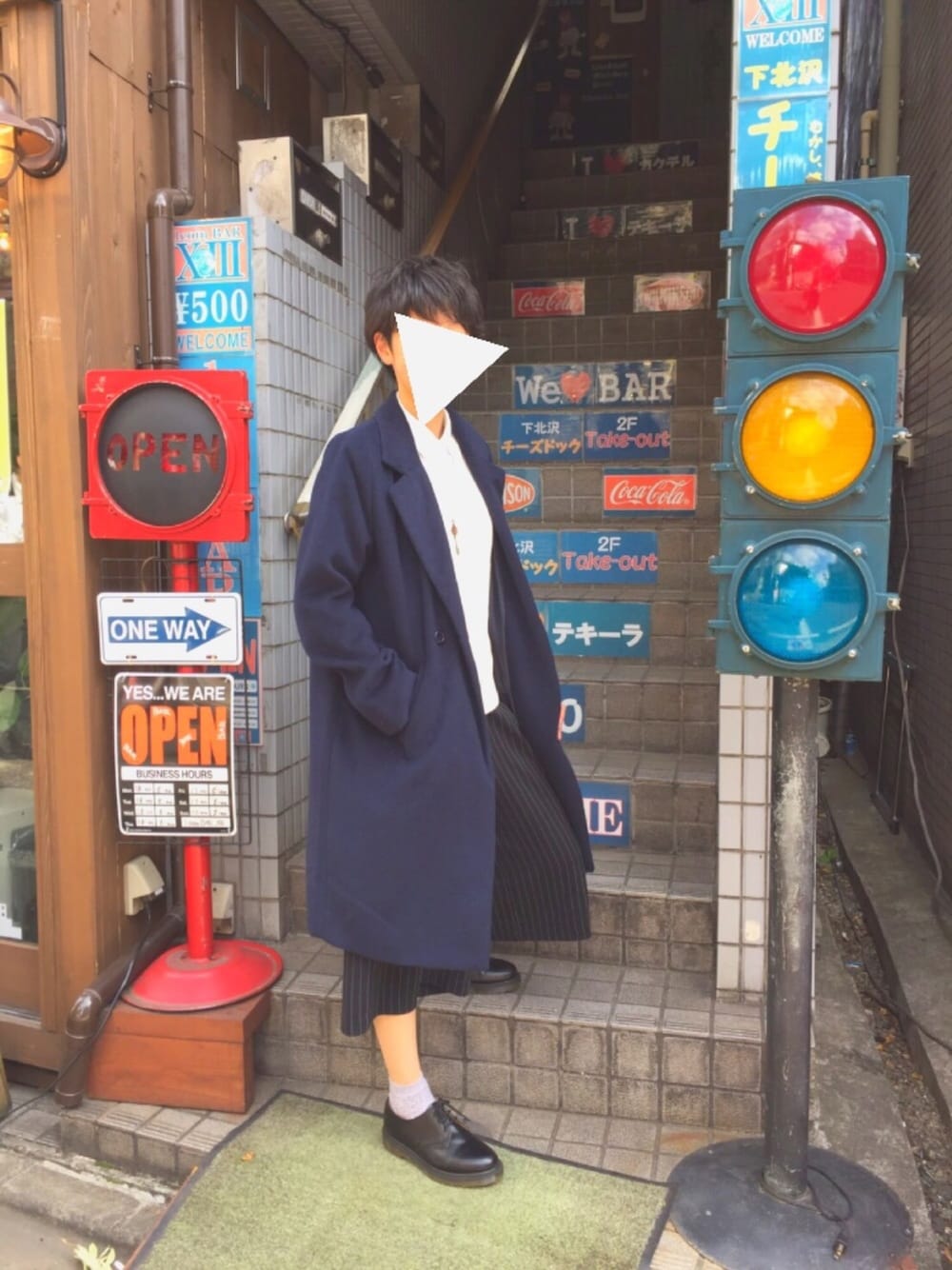 「ガウチョパンツ、Dr.Martens、シロシャツ、シンプル」｜「Dr. Martensの【Dr.Martens】3 eye shoes（ブーツ、ブラック系）」を使った、HARUさん（レディース・161cm）の冬コーディネートの1枚目の写真
