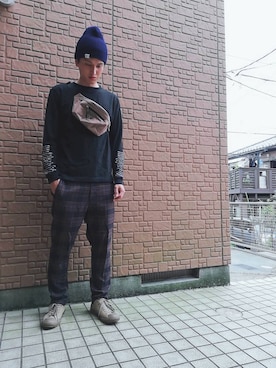 「CONVERSE TOKYO（コンバーストウキョウ）のアイテム（シューズ）」を使った、YOUHEIさん（メンズ・175cm）の秋コーディネート