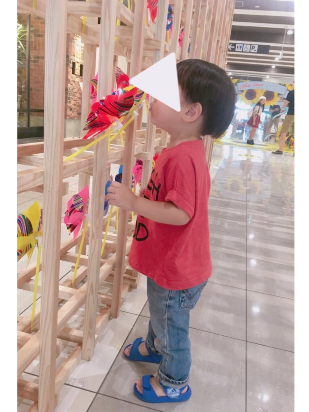 「キッズファッション、男の子コーデ、男の子、Branshes」｜「BRANSHESの【プチプラ】ロゴ半袖Tシャツ（Tシャツ/カットソー、レッド系）」を使った、®︎etasさん（キッズ・90cm）の夏コーディネートの1枚目の写真