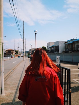 「CONVERSE（コンバース）のアイテム（トレンチコート）」を使った、Rachel Luiさん（レディース・165cm）の秋コーディネート