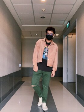 「TAIPEI」｜「アイテム（その他アウター）」を使った、Maxさん（メンズ・172cm）の秋コーディネート