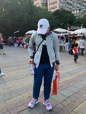 「nike sb 」｜「アイテム（ジャケット/アウター）」を使った、Maxさん（メンズ・172cm）の冬コーディネート