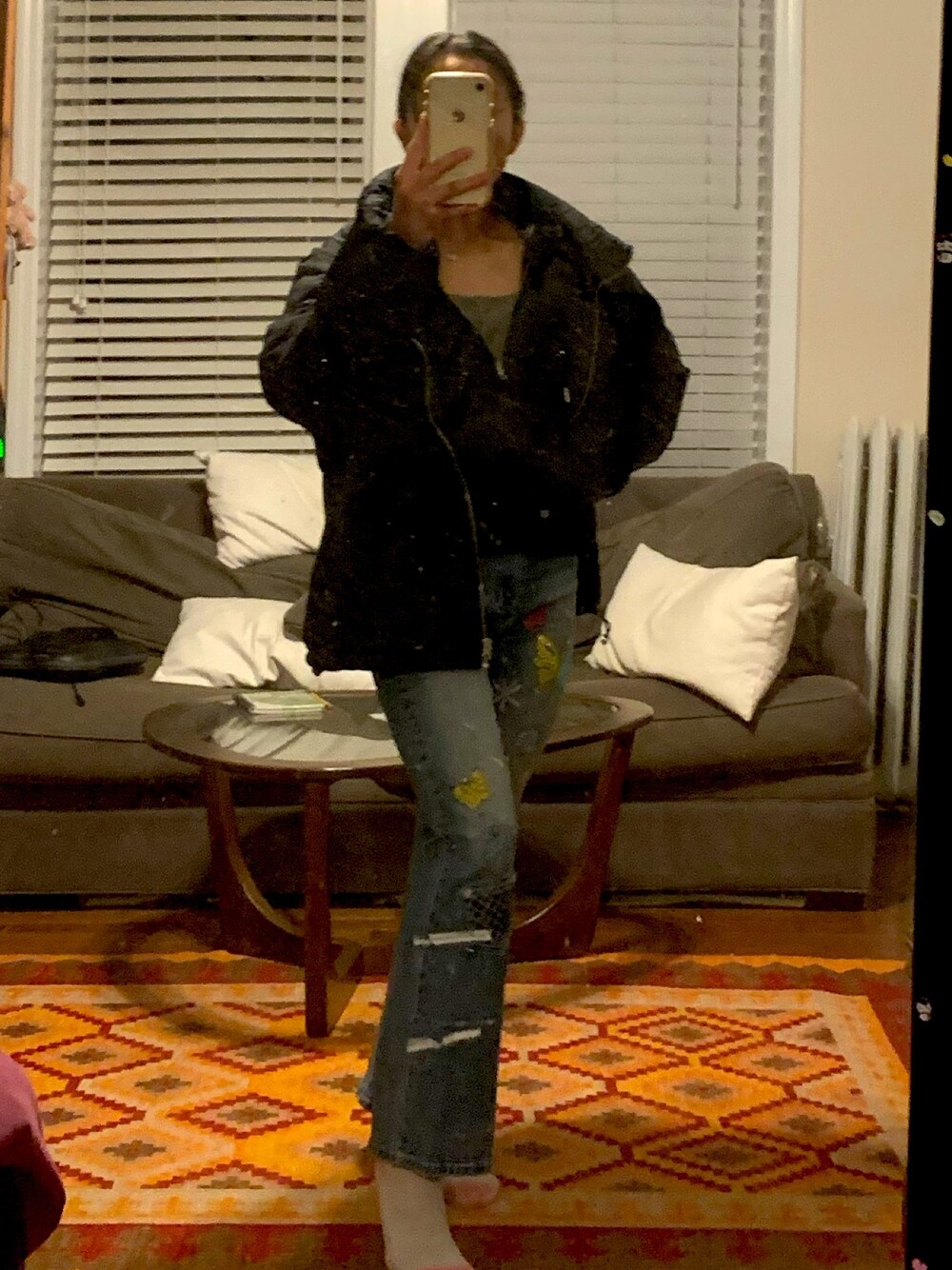 「girl、Cute、H&M、VINTAGE、90’s、thrifting、Wide Pants、trendy、cool、jeans」｜「H&Mのアイテム（シャツ/ブラウス、グリーン系）」を使った、Ayana.cocoさん（キッズ・157cm）の春コーディネートの1枚目の写真