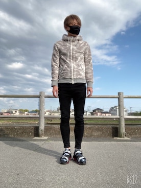 「1piu1uguale3 RELAX（ウノピュウノウグァーレトレリラックス）のアイテム（シューズ）」を使った、jununoさん（メンズ・173cm）の春コーディネート