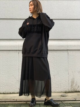 YOHEI OHNO（ヨウヘイオオノ）のスカートを使った人気ファッション