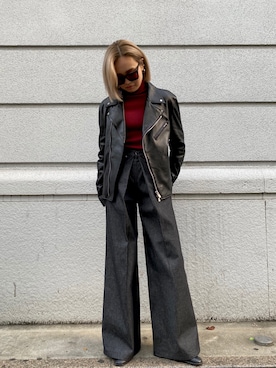 「JOHN LAWRENCE SULLIVAN（ジョンローレンスサリバン）のRIGID DENIM WIDE PANTS（デニムパンツ）」を使った、sayakaさん（レディース・158cm）の冬コーディネート