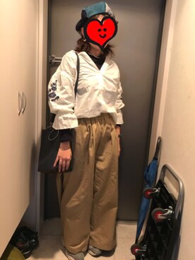 「SEVENDAYS=SUNDAY（セブンデイズサンデイ）のアイテム（カーゴパンツ）」を使った、照菜さん（レディース・158cm）の秋コーディネート