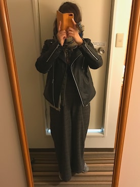 「チチカカ（チチカカ）のアイテム（オールインワン・サロペット）」を使った、照菜さん（レディース・157cm）の冬コーディネート