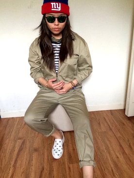 「アイテム（つなぎ/オールインワン、ベージュ系）」を使った、JJ-Jessさん（レディース・163cm）の冬コーディネート