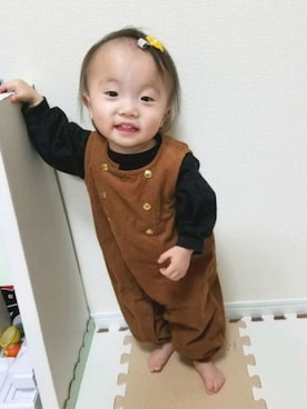 「maarook（マルーク）のアイテム（オールインワン・サロペット）」を使った、あみおさん（キッズ・70cm）の冬コーディネート