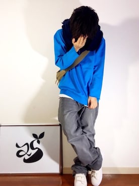 「アイテム（ストール/ショール）」を使った、25takaさん（メンズ・172cm・20代）の秋コーディネート