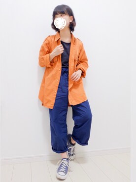 スニーカーを使った オレンジ 青 の人気ファッションコーディネート Wear