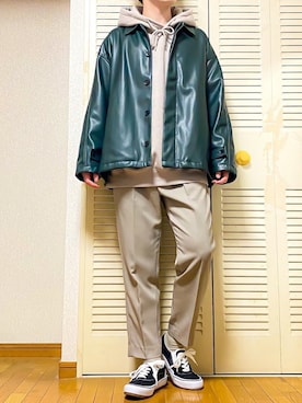 「HARE（ハレ）のアイテム（テーラードジャケット、グリーン系）」を使った、ゐをりさん（メンズ・171cm）の春コーディネート