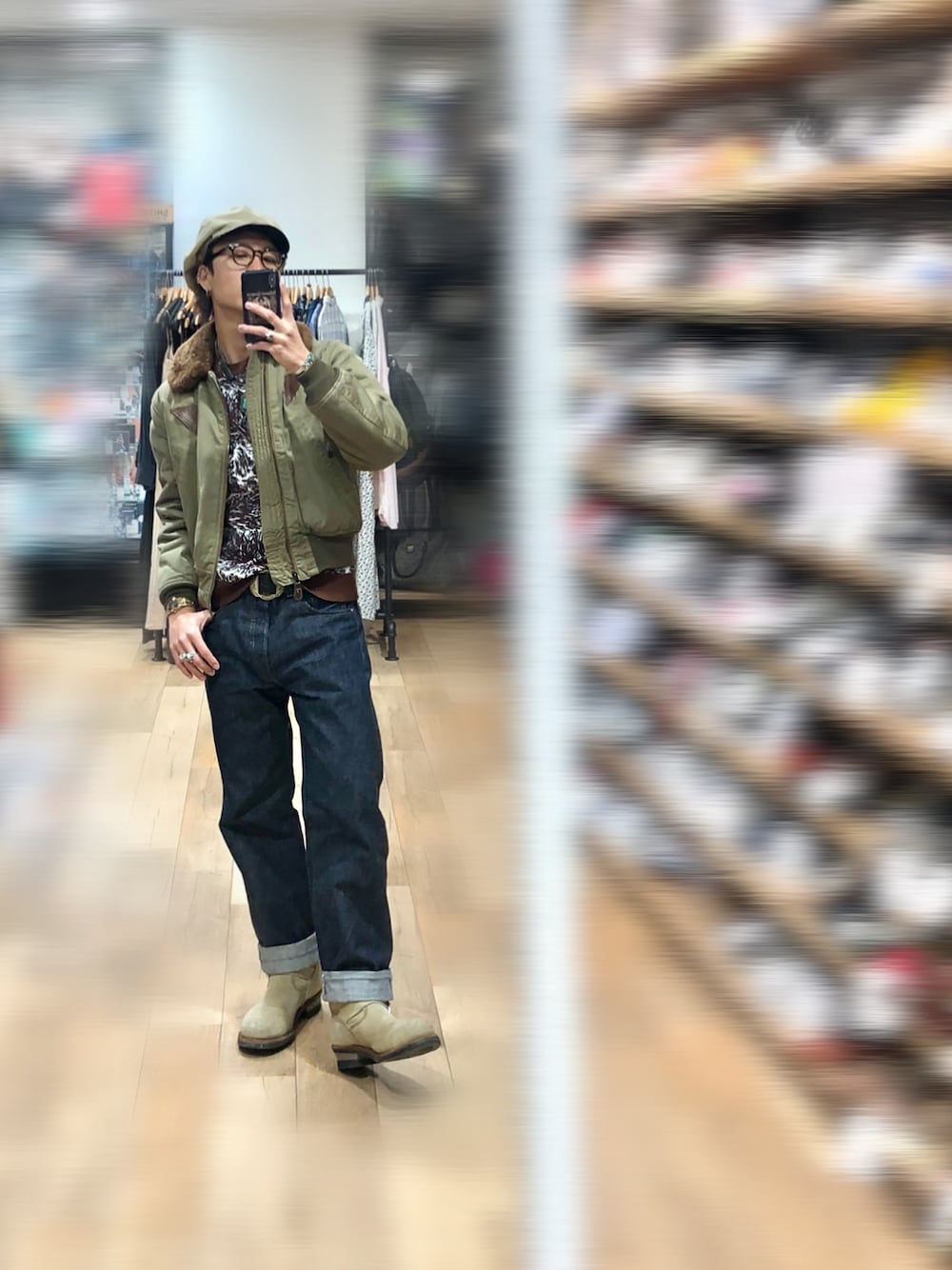 「アメカジ、TENDERLOIN、ニット、Levi's、デニム、キャスケット、b15、ヴィンテージ、カジュアル、古着MIX」｜「Dry BonesのJohnny Cap（キャスケット、ベージュ系）」を使った、Jackさん（メンズ・171cm）の冬コーディネートの1枚目の写真