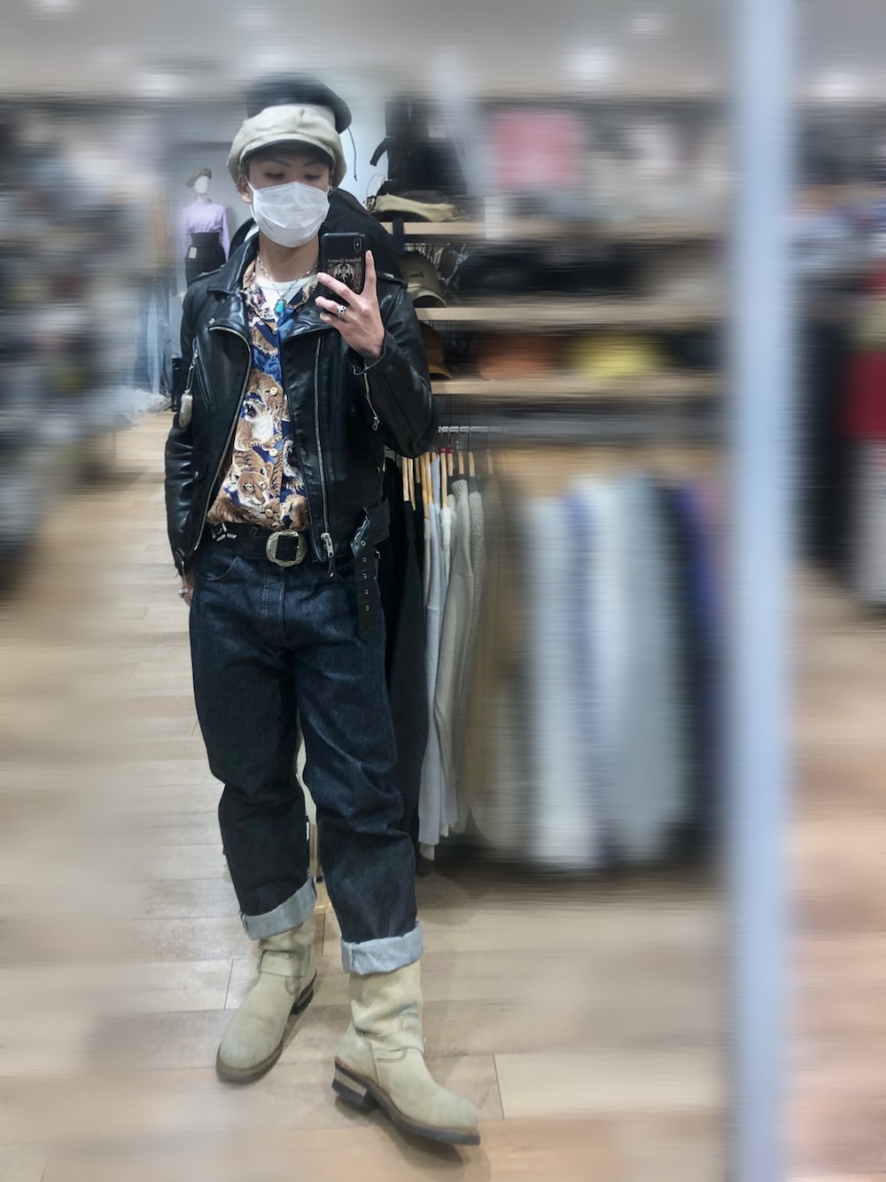 「アロハシャツ、ライダース、春コーデ、デニム、SCHOTT、アメカジ、百虎、サンサーフ、キャスケット、ヴィンテージ」｜「SUN SURFのSpecial Edition "A Hundred Tiger" 2019年（シャツ/ブラウス、ブルー系）」を使った、Jackさん（メンズ・171cm）の春コーディネートの1枚目の写真