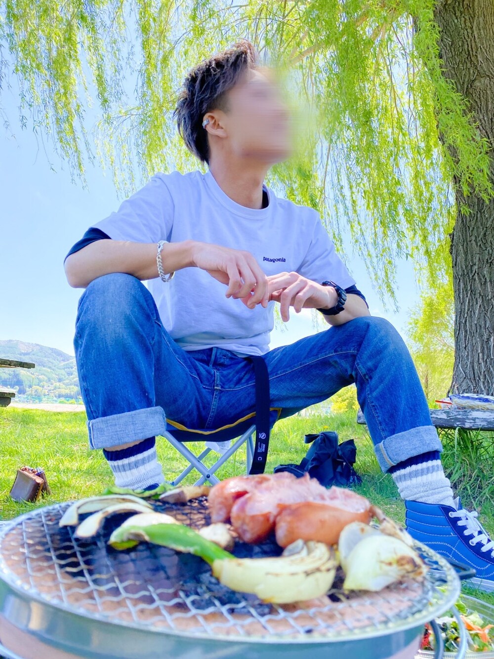 「patagonia、サーマル、NEIGHBORHOOD、ガチャベルト、rrl、VANS、アウトドアスタイル、G-SHOCK、休日スタイル、はるコーデ」｜「patagoniaのpatagonia/パタゴニア Ms P6Logo Organic T-Shirt/メンズP6ロゴ オーガニック Tシャツ                （Tシャツ/カットソー、ホワイト系）」を使った、Jackさん（メンズ・171cm）の春コーディネートの1枚目の写真