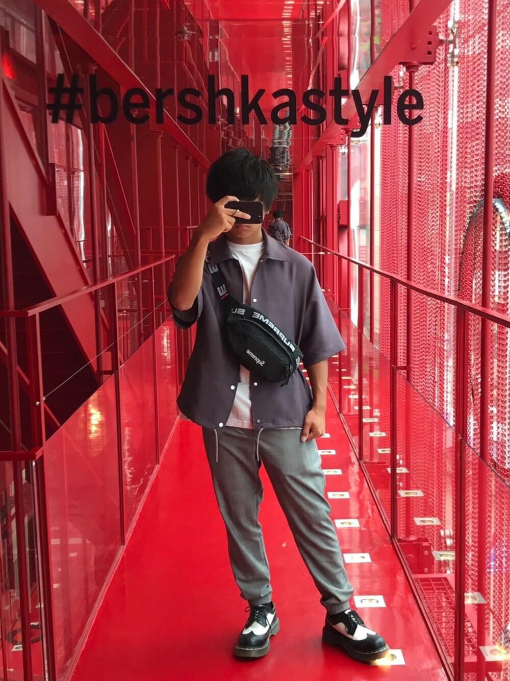 「ootd、お洒落さんとつながりたい、きれいめカジュアル、GU、ドクターマーチン、HARE、Lui's、supreme、Bershka、高校生コーデ」｜「HAREの【HARE×草野 庸子】フォトプリントTEE(HARE)（Tシャツ/カットソー、ホワイト系）」を使った、M a s a k iさん（メンズ・165cm）の夏コーディネートの1枚目の写真