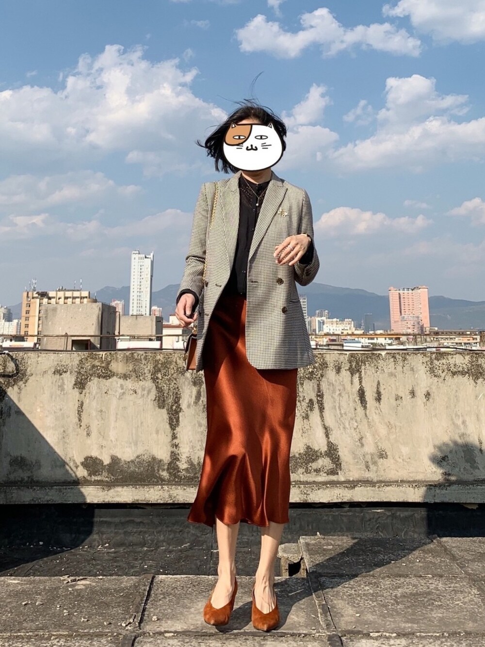 「ootd、街头搭配、女人味、基础款、通勤穿搭、阿美咔叽」｜「LOUIS VUITTONのアイテム（バッグ、ブラウン系）」を使った、YUKIさん（レディース・166cm）の春コーディネートの1枚目の写真