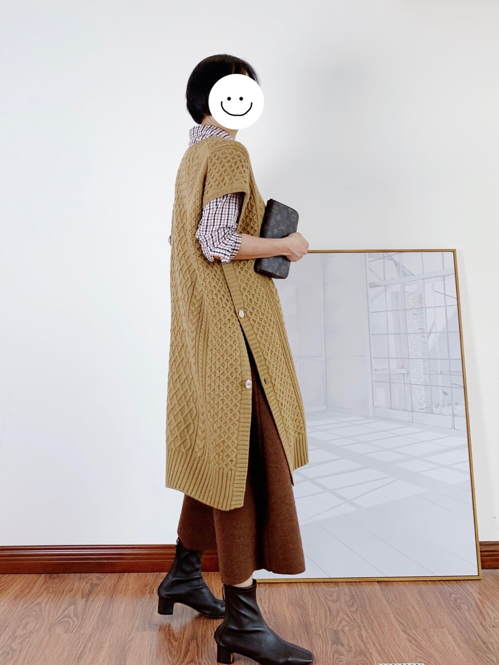 「LOUIS VUITTONのLouis Vuitton Monogram Papillon Pochette（ショルダーバッグ、ブラウン系）」を使った、YUKIさん（レディース・166cm）の秋コーディネートの1枚目の写真