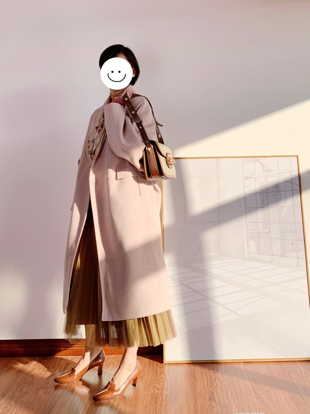 「ootd、休闲、复古、日系极简、女人味、基础款、通勤穿搭」｜「GUCCIのGucci 1955 Morsetto GG Supreme Horsebit Shoulder Bag（ショルダーバッグ、ブラウン系）」を使った、YUKIさん（レディース・166cm）の秋コーディネートの1枚目の写真