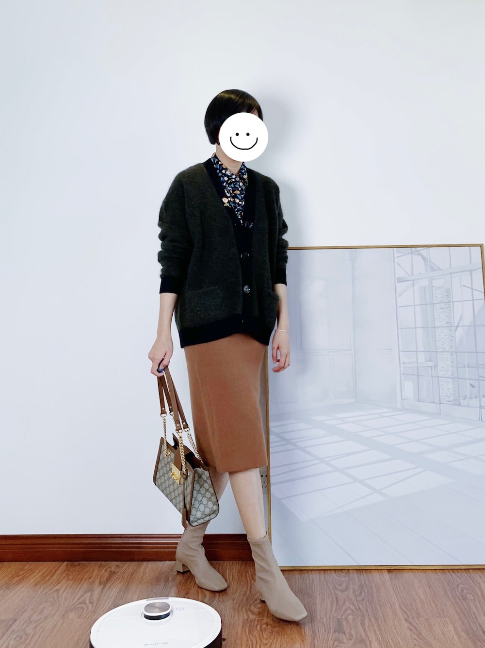 「ootd、女人味、通勤穿搭、盐系风格、休闲」｜「GUCCIのGucci Padlock Small GG Supreme Canvas Shoulder Bag（ショルダーバッグ、ブラウン系）」を使った、YUKIさん（レディース・166cm）の秋コーディネートの1枚目の写真