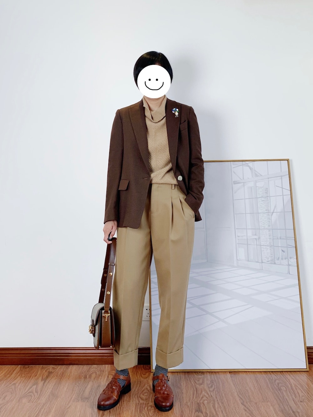 「ootd、休闲、基础款、男友风、通勤穿搭」｜「GUCCIのGucci 1955 Morsetto GG Supreme Horsebit Shoulder Bag（ショルダーバッグ、ブラウン系）」を使った、YUKIさん（レディース・166cm）の秋コーディネートの1枚目の写真